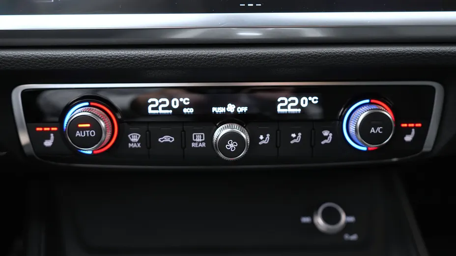 AUDI Q3 Q3 35 TFSI mHEV S tronic