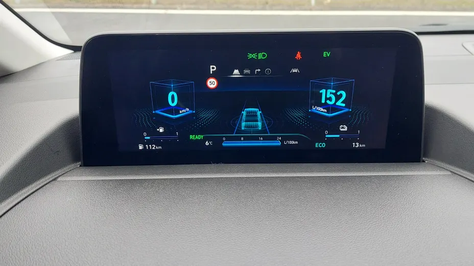 HYUNDAI Staria Staria 1.6 T-GDI HEV Smart VIP aut Nowy