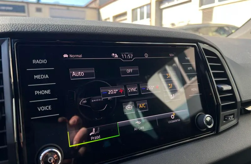 SKODA Karoq Karoq 1.5 TSI ACT Sportline DSG