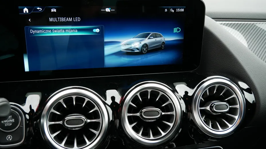 MERCEDES-BENZ B Klasa B 220 4-Matic mHEV AMG Line 8G-DCT