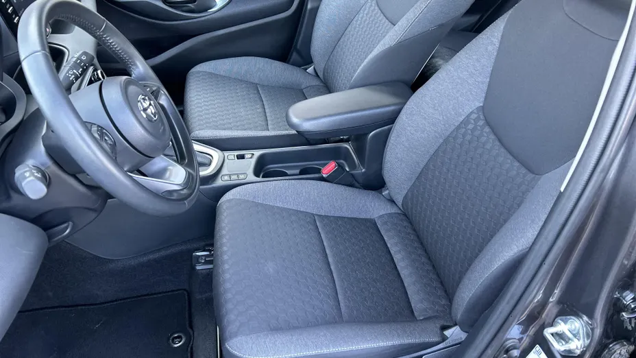 TOYOTA Yaris Yaris Hybrid 1.5 Comfort