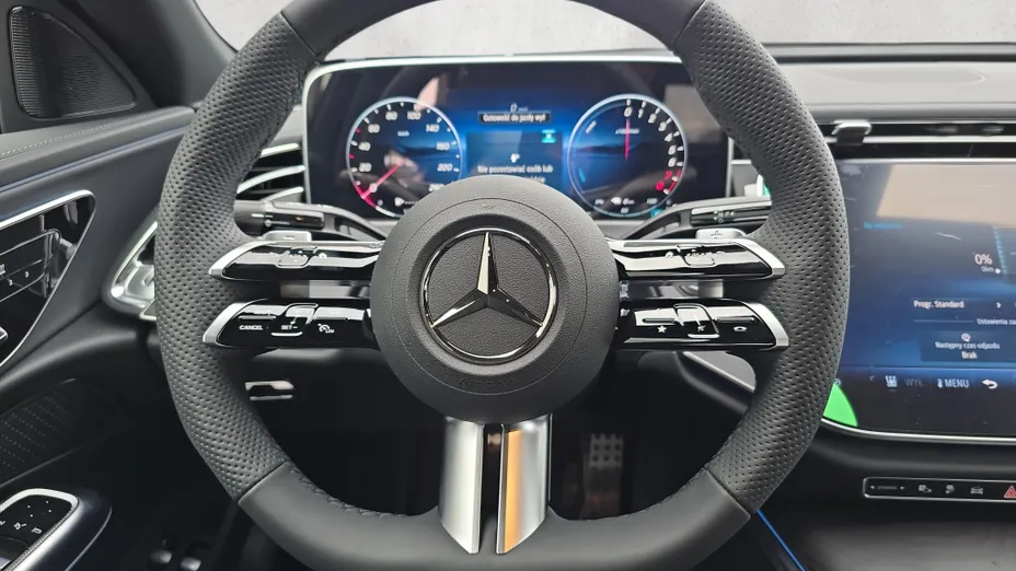 MERCEDES-BENZ E Klasa E 300 e PHEV 4-Matic AMG 9G-Tronic Nowy
