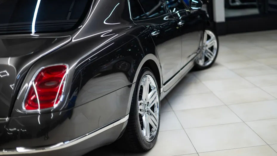 BENTLEY Mulsanne -