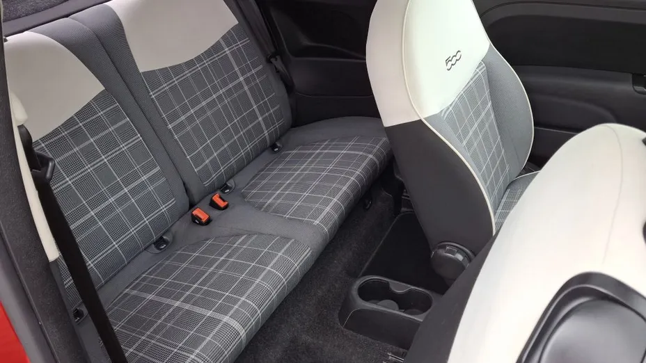 FIAT 500 500 1.2 8V Lounge Euro6