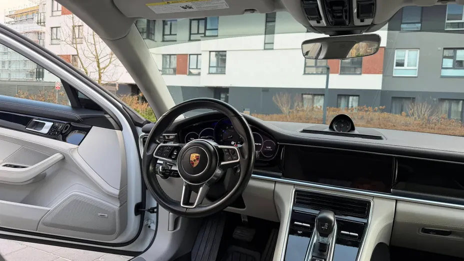 PORSCHE Panamera Panamera