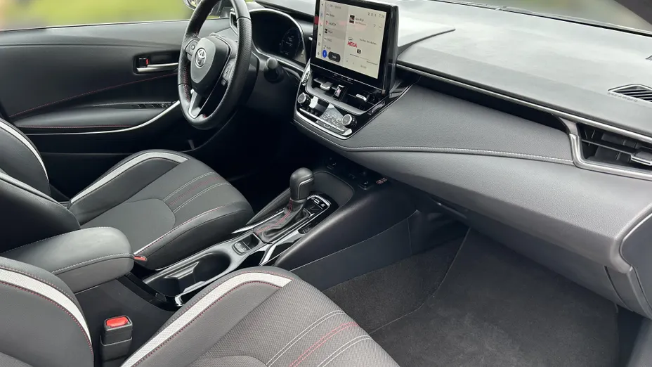 TOYOTA Corolla Corolla 1.8 Hybrid GR Sport