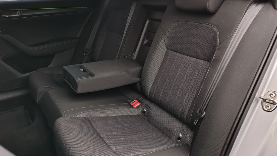 SKODA Superb Superb 2.0 TDI SCR Style DSG