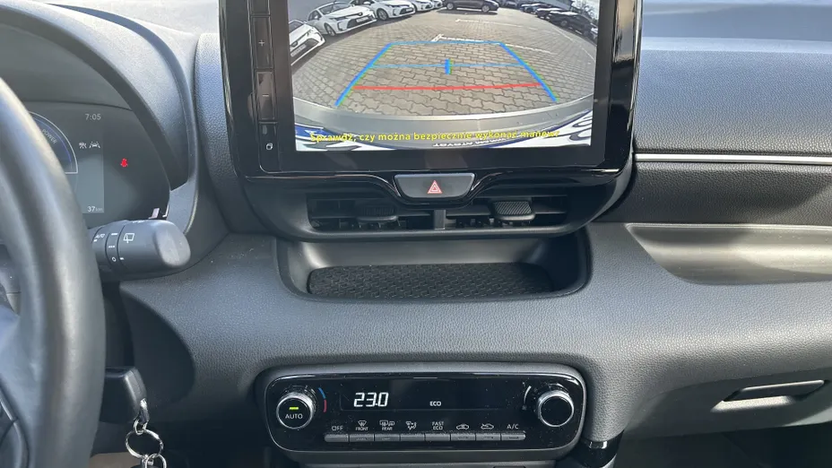 TOYOTA Yaris Yaris Hybrid 1.5 Style