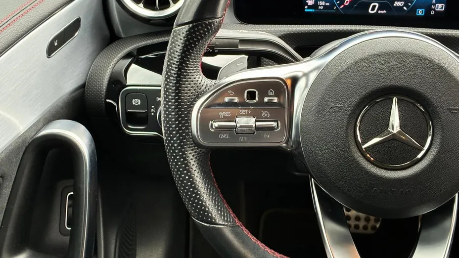 MERCEDES-BENZ CLA CLA 180 7G-DCT