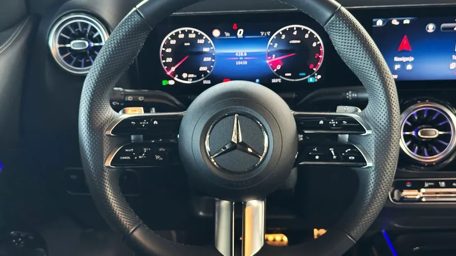 MERCEDES-BENZ GLA GLA 200