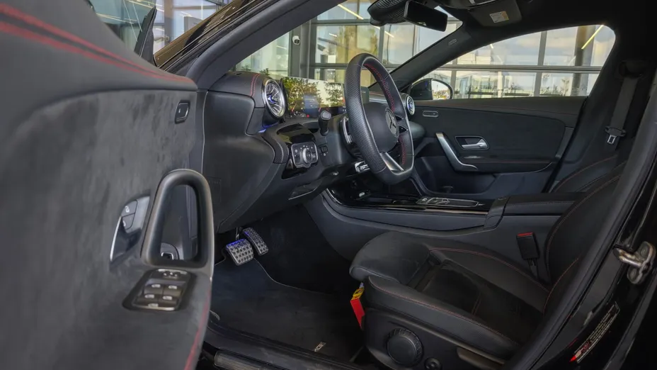 MERCEDES-BENZ CLA CLA 200 mHEV AMG Line 7G-DCT