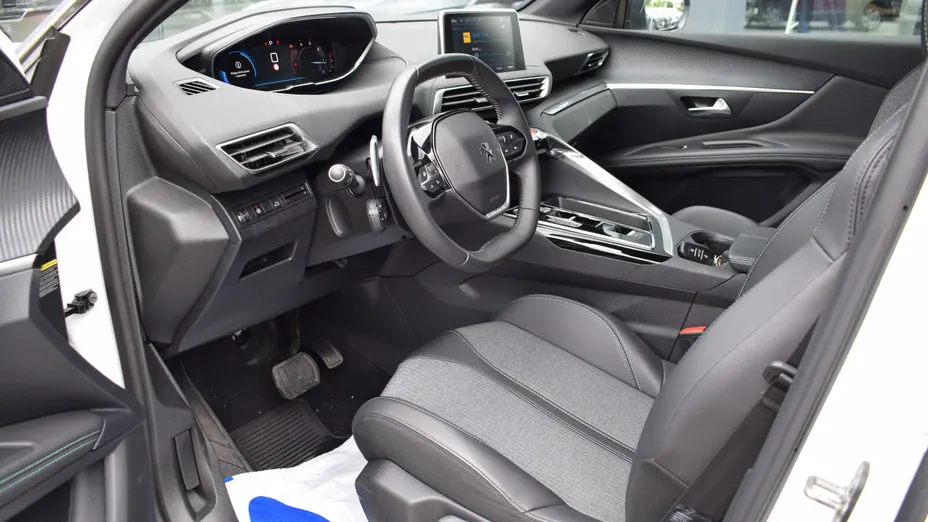 PEUGEOT 3008 3008 1.5 BlueHDi Allure S&S EAT8