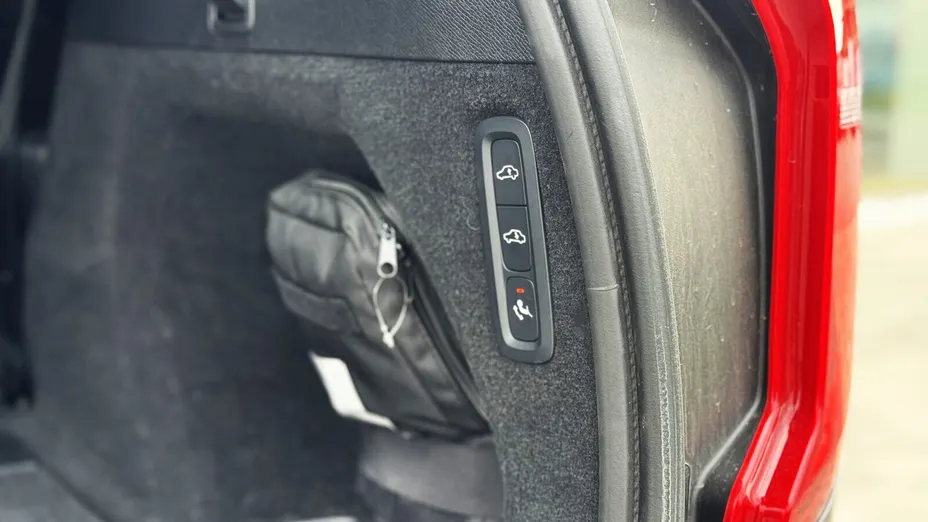 VOLVO XC90 XC90 T8 AWD Plug-In Hybrid Ultimate Dark 7os aut