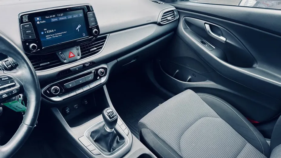 HYUNDAI i30 i30 1.0 T-GDI Modern