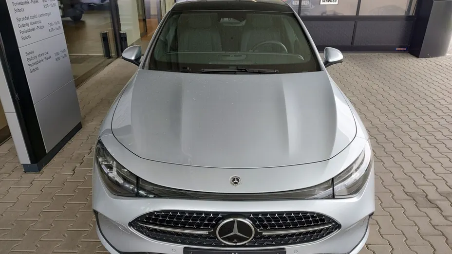 MERCEDES-BENZ CLA -