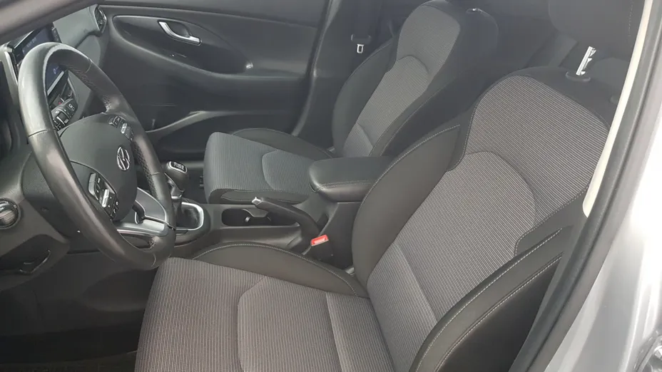 HYUNDAI i30 i30 1.0 T-GDI Modern