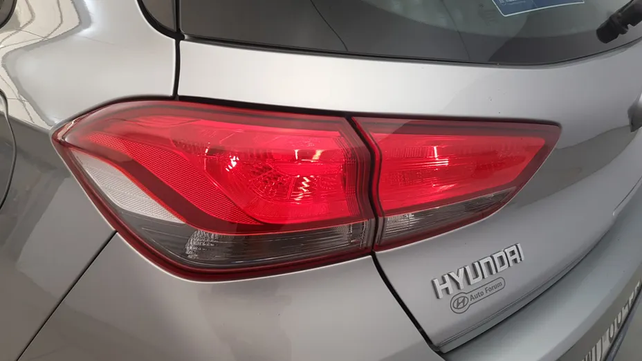 HYUNDAI i30 i30 1.0 T-GDI Modern