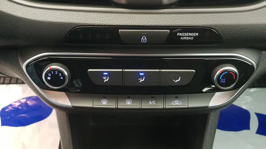 HYUNDAI i30 i30 1.0 T-GDI Modern