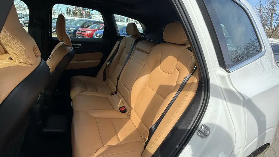 VOLVO XC60 XC60 T8 AWD Plug-In Hybrid Inscription aut