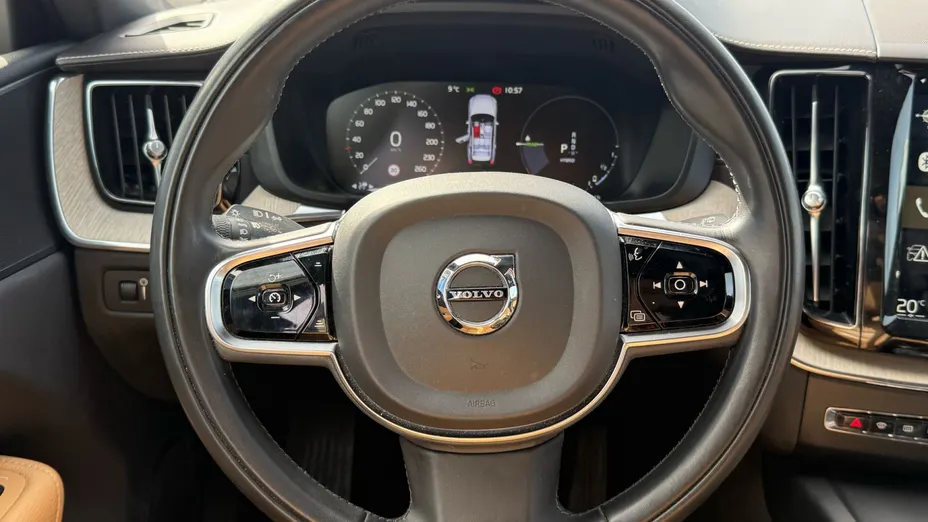 VOLVO XC60 XC60 T8 AWD Plug-In Hybrid Inscription aut