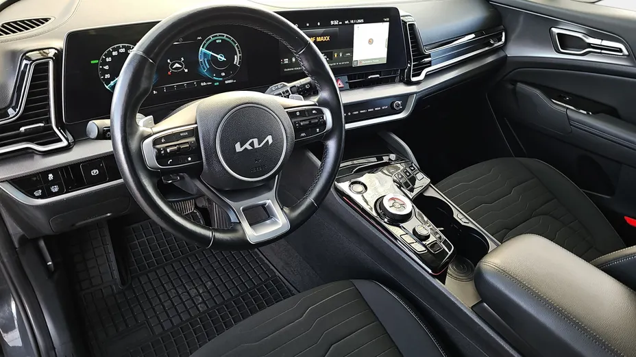 KIA Sportage Sportage 1.6 T-GDI HEV Business Line 4WD aut