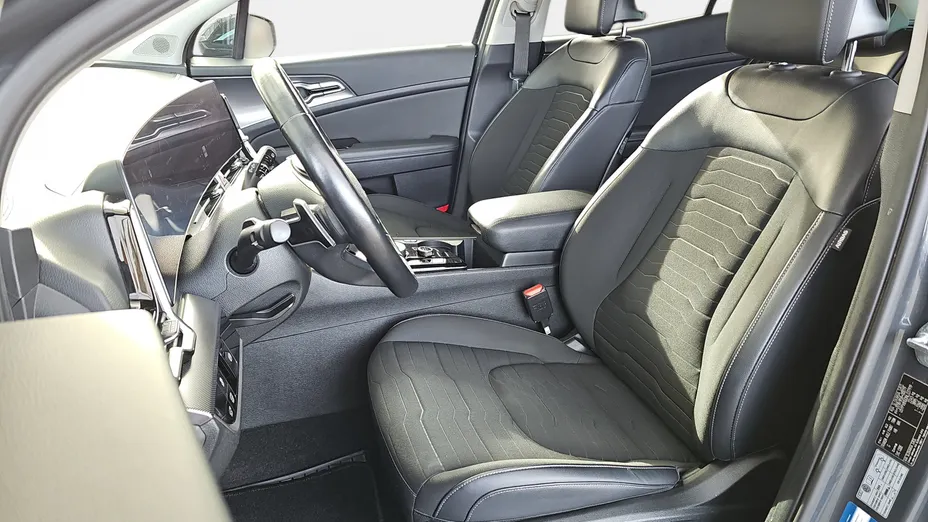 KIA Sportage Sportage 1.6 T-GDI HEV Business Line 4WD aut