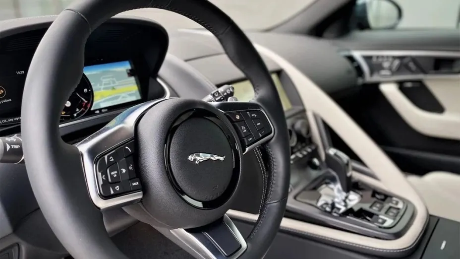 JAGUAR F-Type F-Type 2.0 Turbo R-Dynamic aut