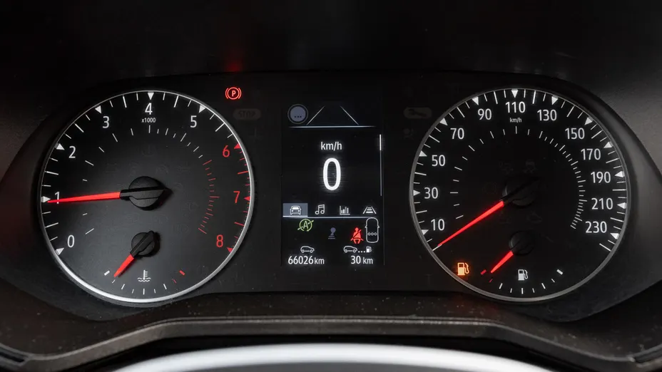 RENAULT Clio Clio 1.0 TCe Equilibre