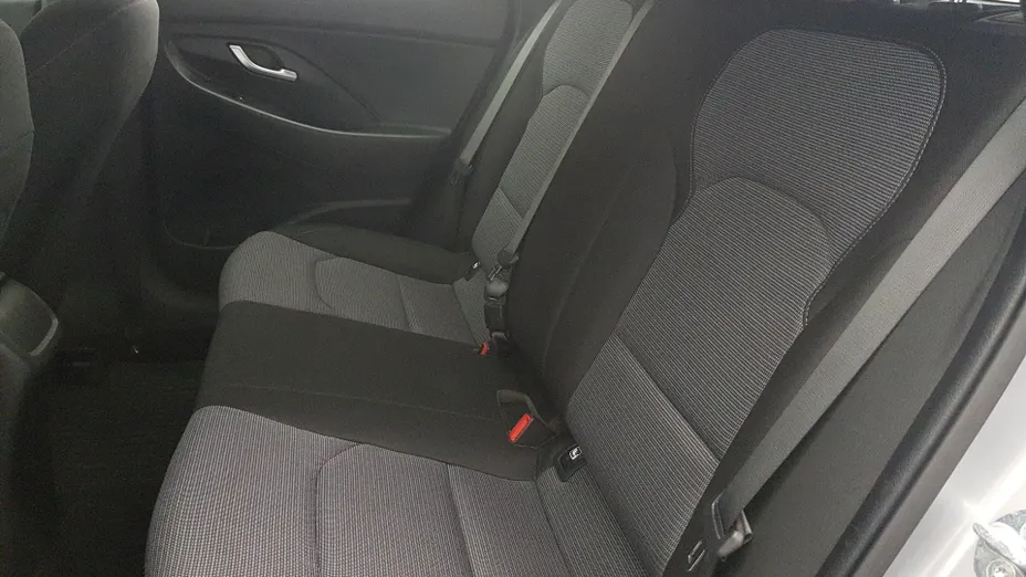 HYUNDAI i30 i30 1.0 T-GDI Modern