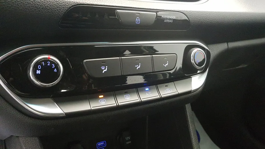 HYUNDAI i30 i30 1.0 T-GDI Modern