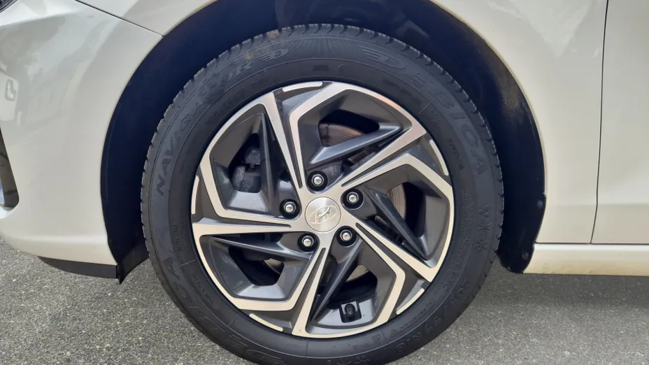 HYUNDAI i30 i30 1.0 T-GDI Smart