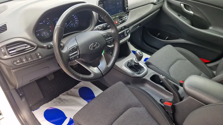 HYUNDAI i30 i30 1.0 T-GDI Smart