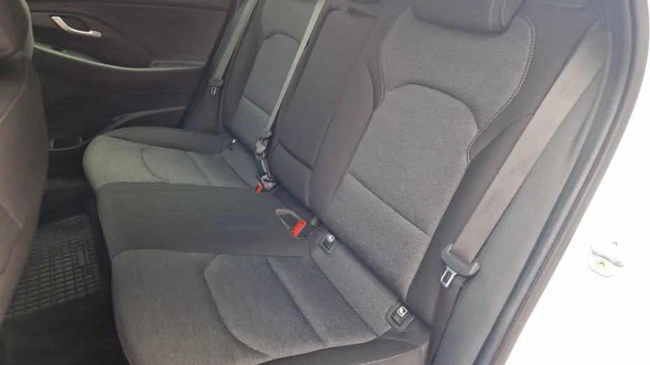 HYUNDAI i30 i30 1.0 T-GDI Smart
