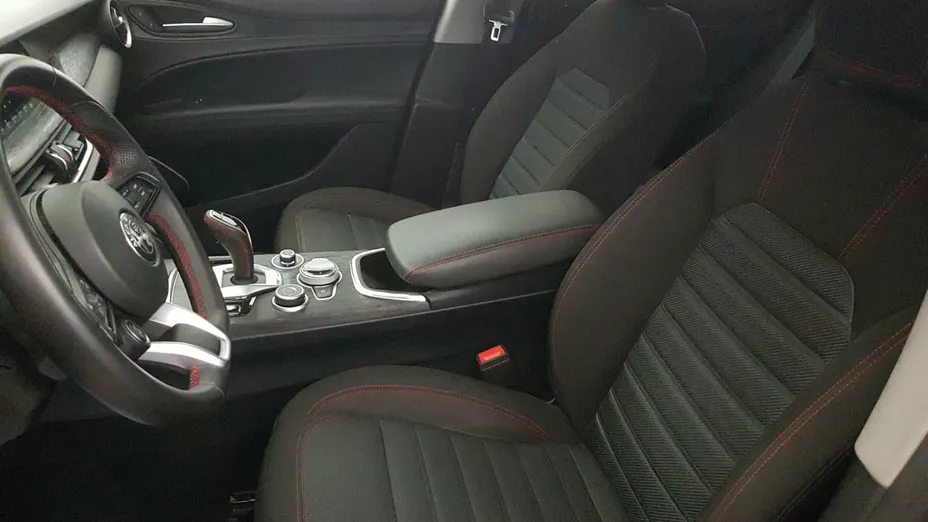 ALFA ROMEO Stelvio Stelvio 2.0 Turbo Business Q4 aut