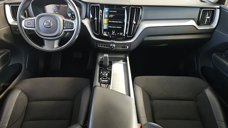 VOLVO XC60 XC60 B5 B AWD Momentum Pro aut