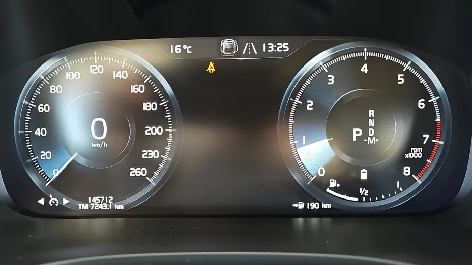 VOLVO XC60 XC60 B5 B AWD Momentum Pro aut