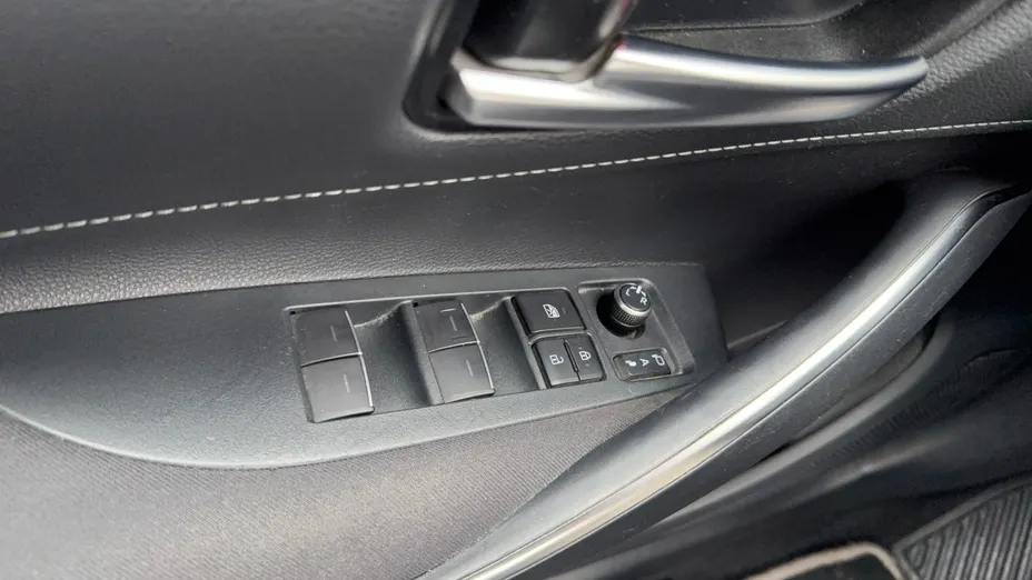 TOYOTA Corolla Corolla 2.0 Hybrid Comfort