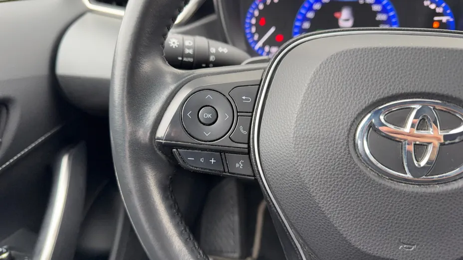 TOYOTA Corolla Corolla 2.0 Hybrid Comfort