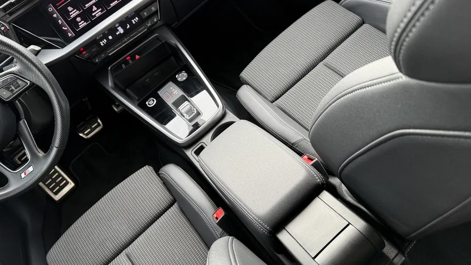 AUDI A3 A3 30 TFSI mHEV Advanced S tronic