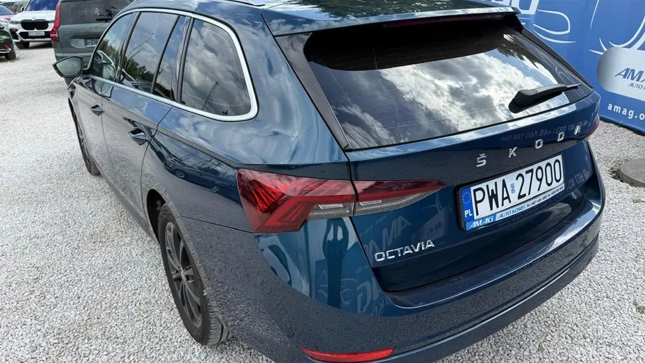 SKODA Octavia -