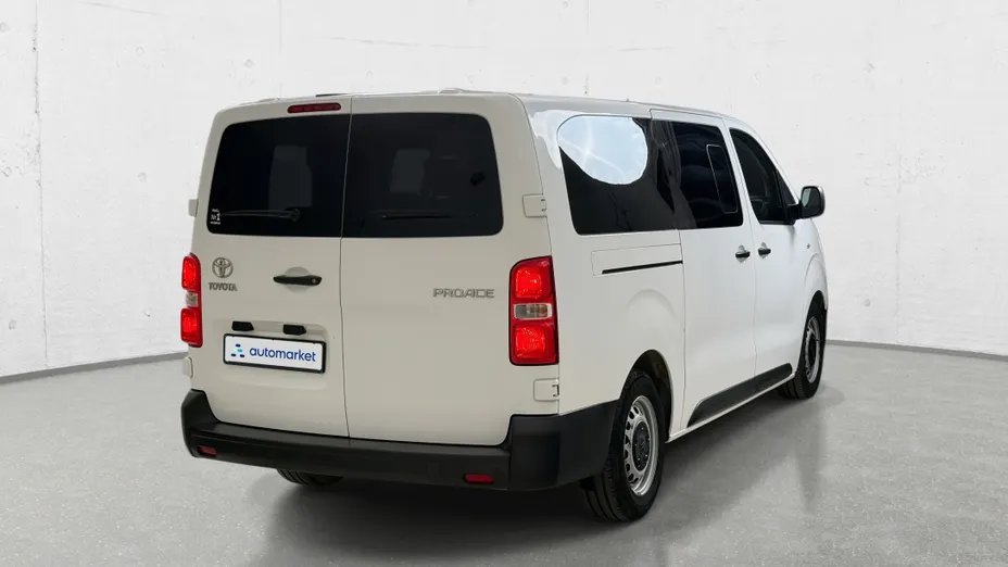 TOYOTA Proace Proace Kombi 2.0 D-4D Long 2,8t
