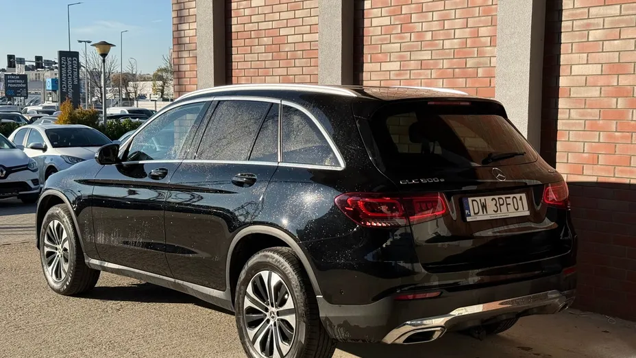 MERCEDES-BENZ GLC GLC 300 e 4-Matic