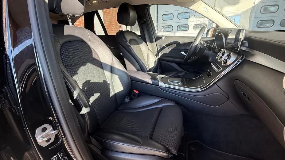 MERCEDES-BENZ GLC GLC 300 e 4-Matic