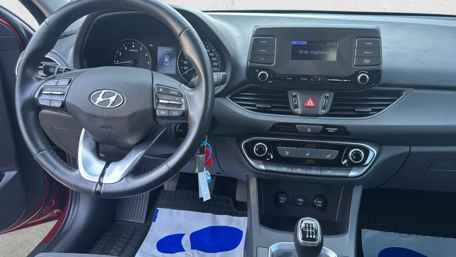 HYUNDAI i30 i30 1.5 DPI Classic +