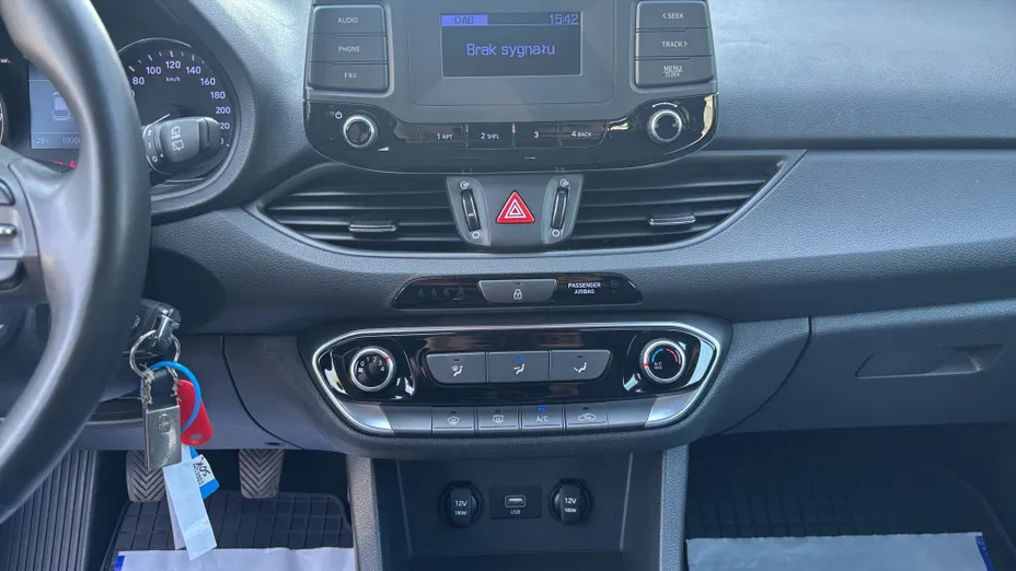 HYUNDAI i30 i30 1.5 DPI Classic +