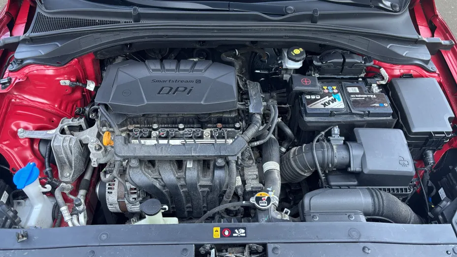 HYUNDAI i30 i30 1.5 DPI Classic +