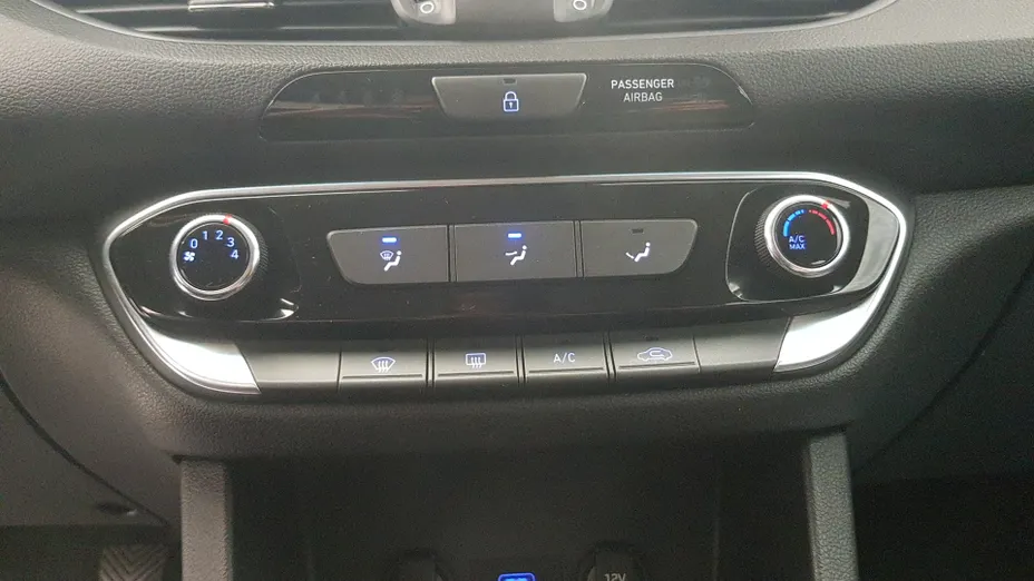 HYUNDAI i30 i30 1.0 T-GDI Modern