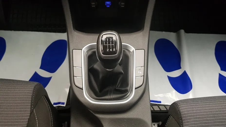 HYUNDAI i30 i30 1.0 T-GDI Modern