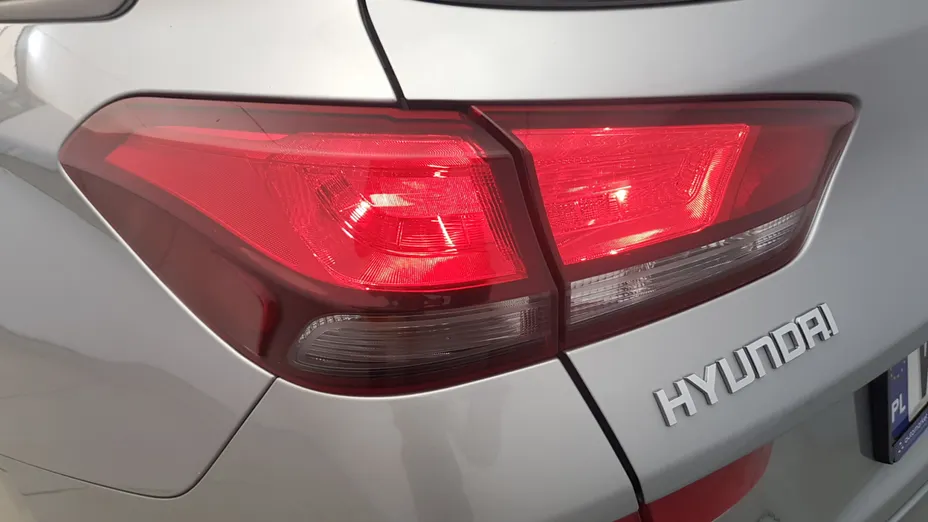 HYUNDAI i30 i30 1.0 T-GDI Modern