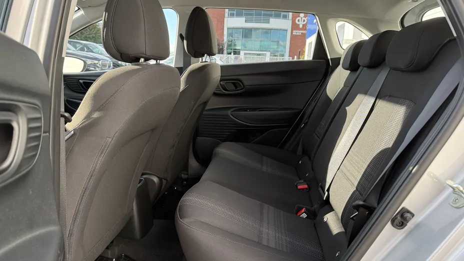 HYUNDAI i20 i20 1.2 Pure